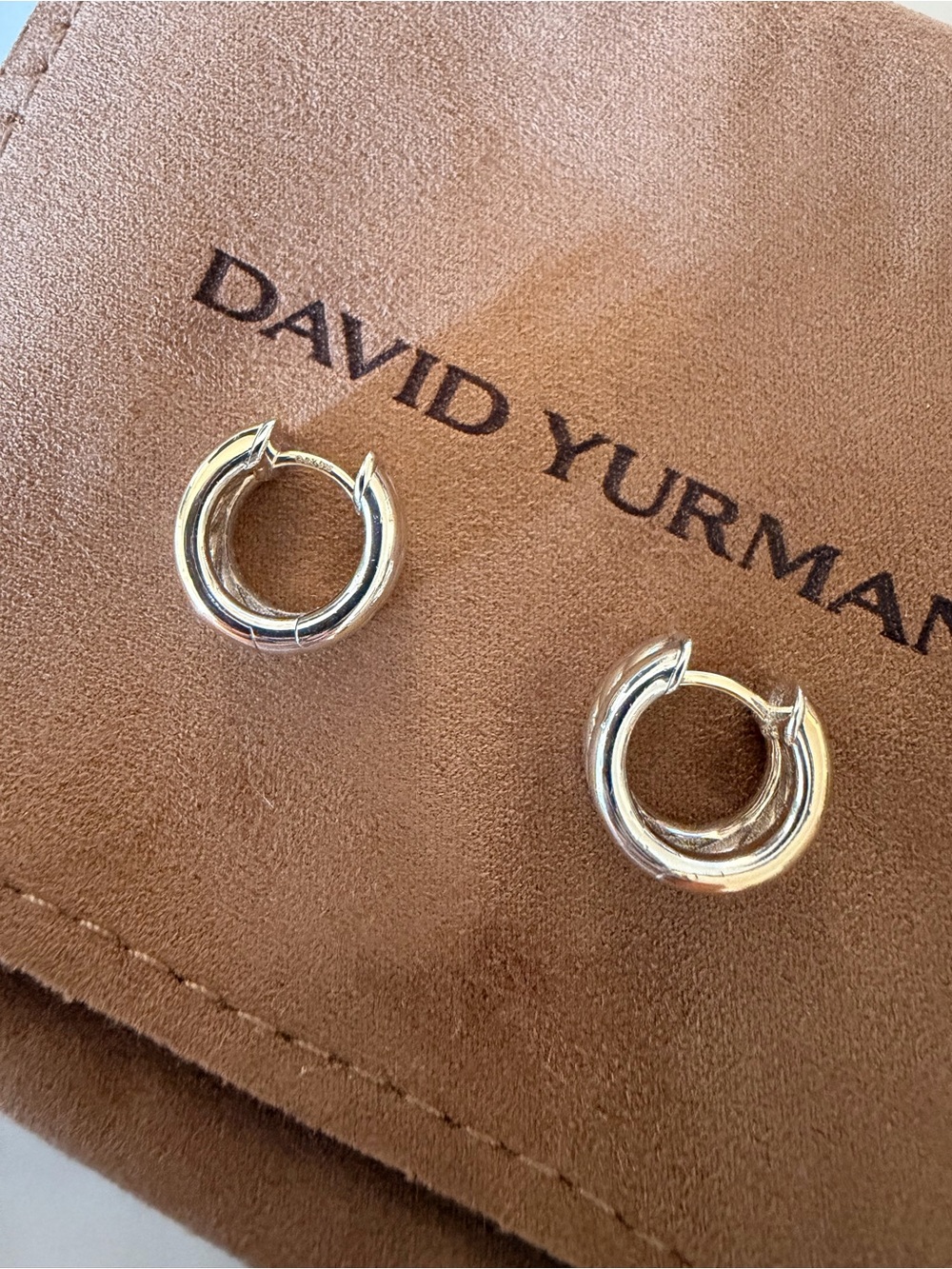 DAVID YURMAN MERCER HUGGIE HOOP EARRINGS - Picture 6 of 13